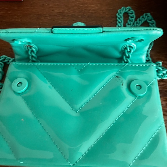 Kurt Geiger Medium Kensington Drench Leather Convertible Shoulder Bag - Picture 4 of 7